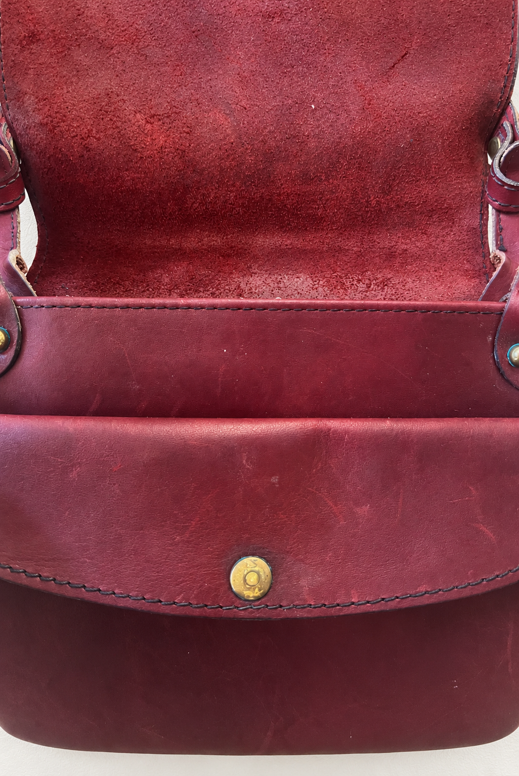 Vintage 1980s Burgundy Leather Wraparound-Lock Shoulder Bag