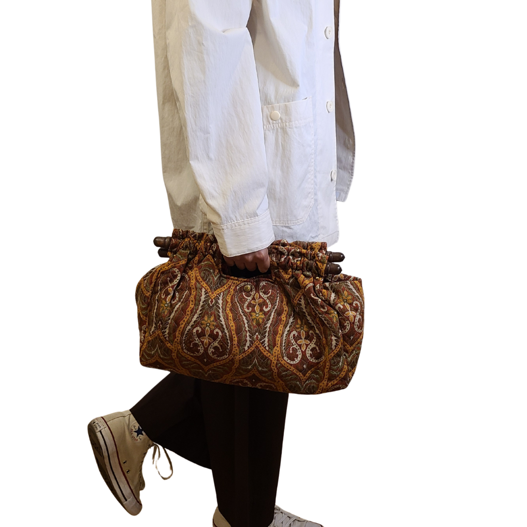 Vintage 1960s Quilted Printed Cotton Canvas Wooden Handle Bag
