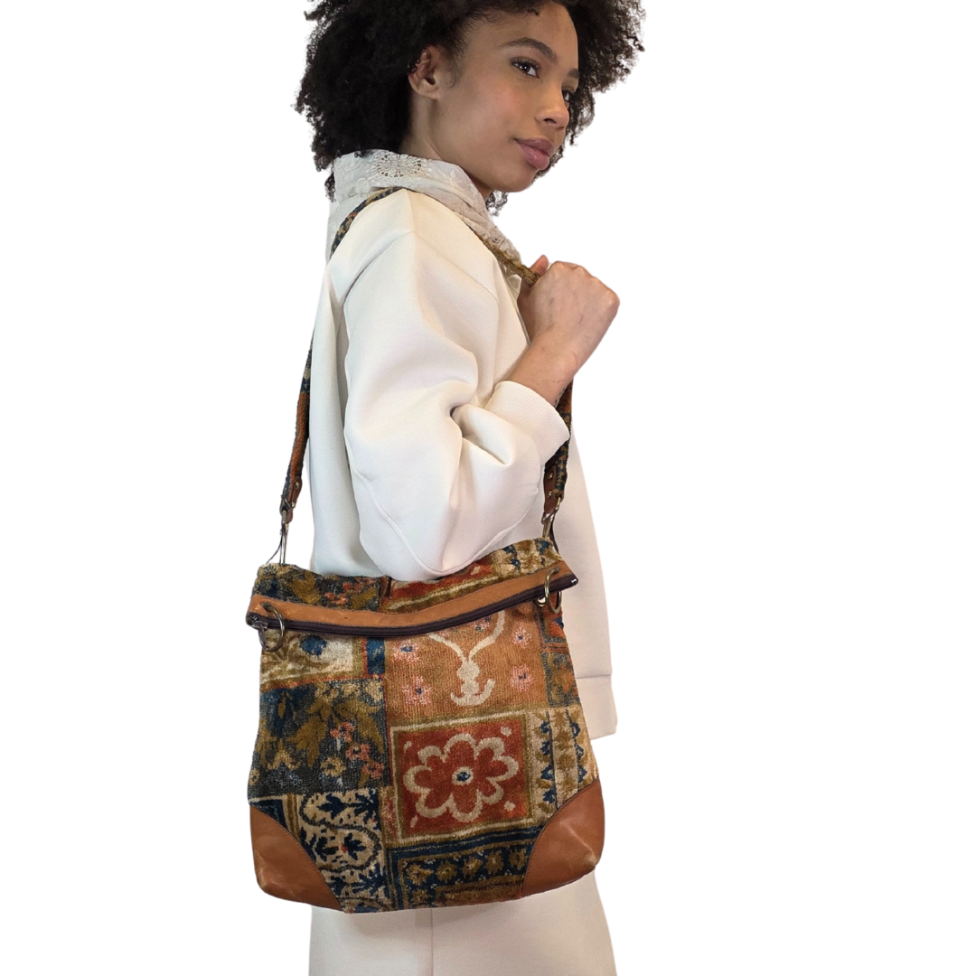 Vintage 1960s Velvet Tapestry Carpet Bag