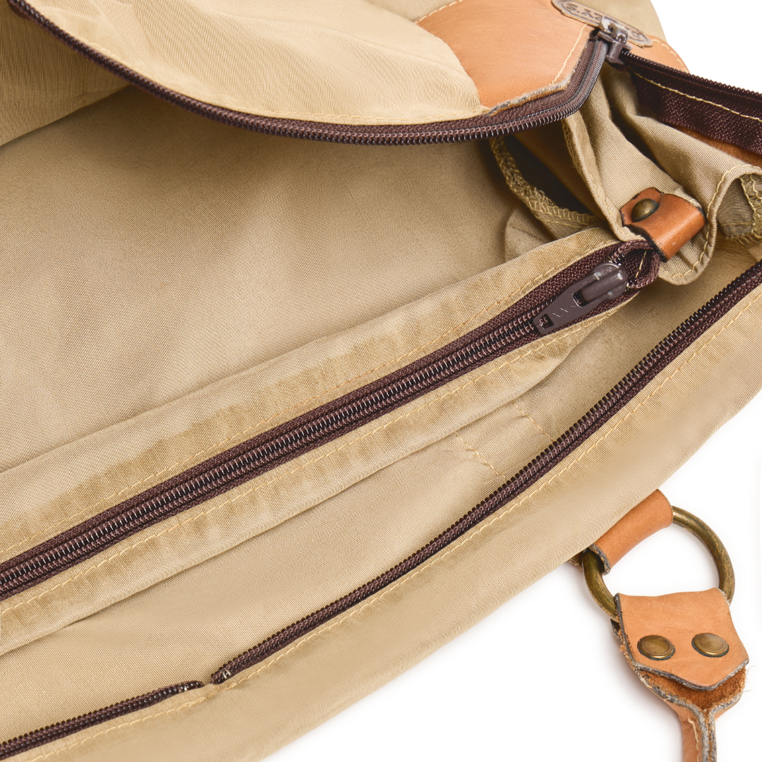 Vintage 1980s Khaki Nylon Duffle