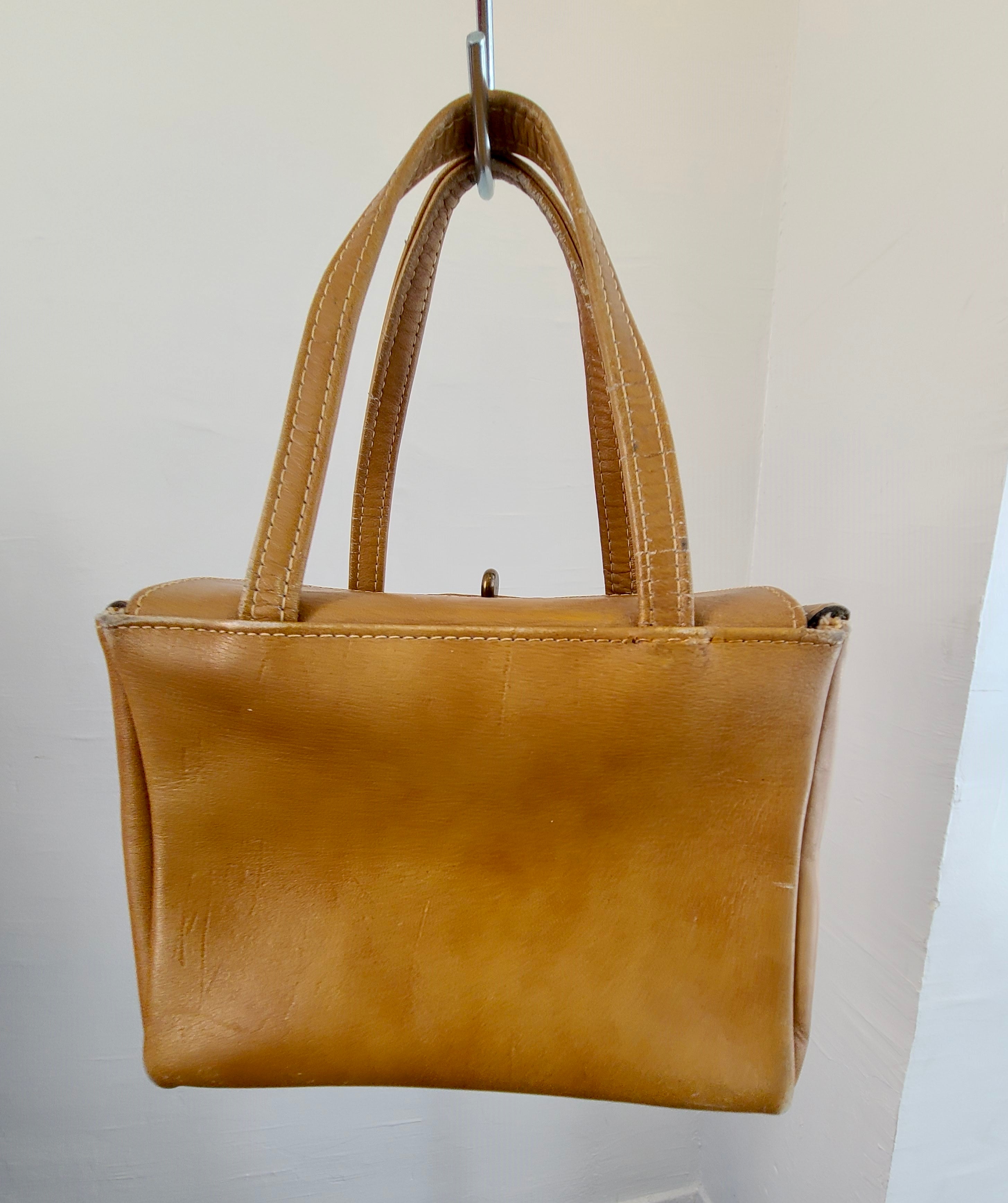 Kate Middleton's Orange Bag in Jamaica - vintage 1960s bag by Dayne Taylor