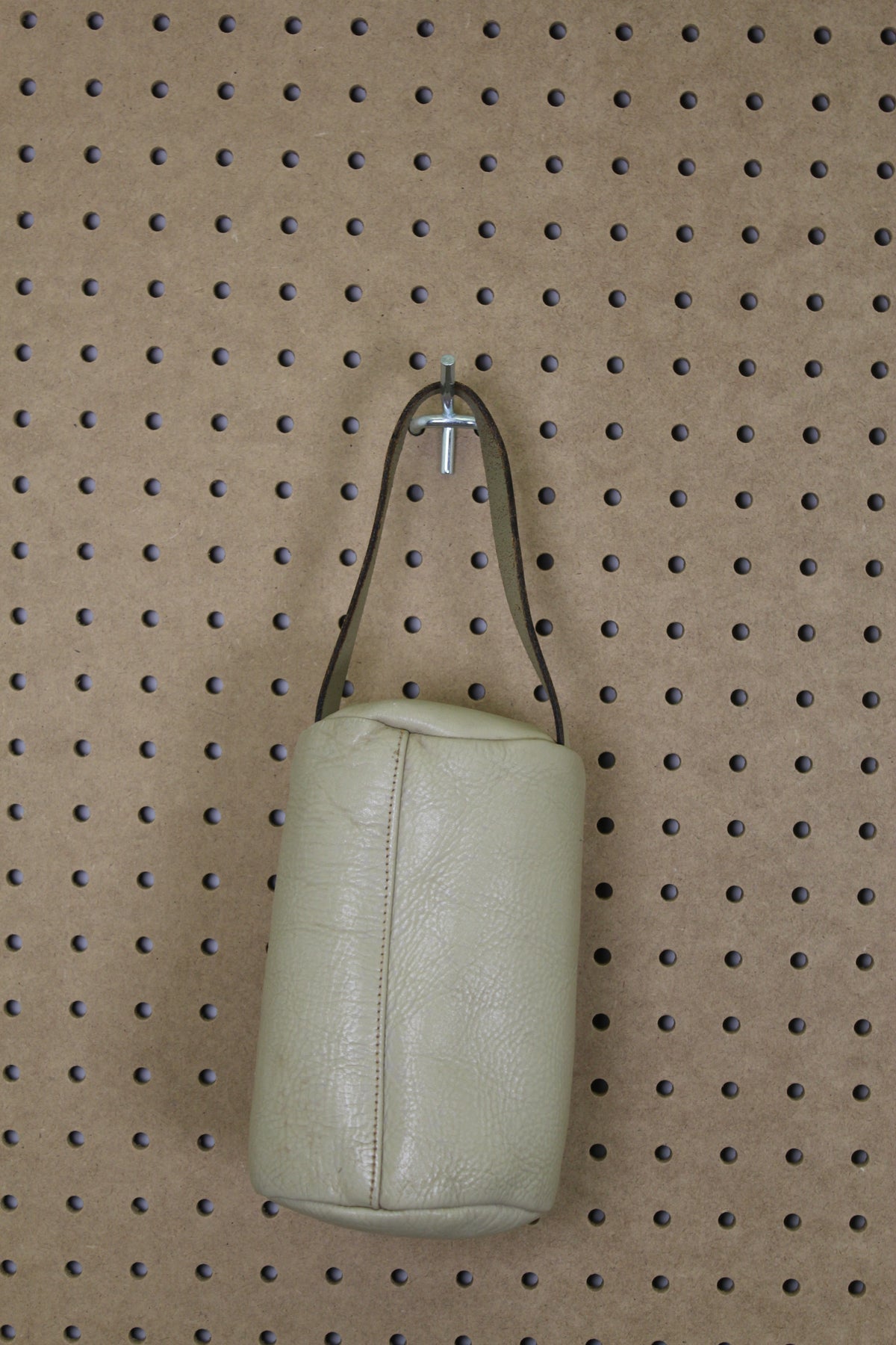 Vintage 1960s Leather Carrying Case