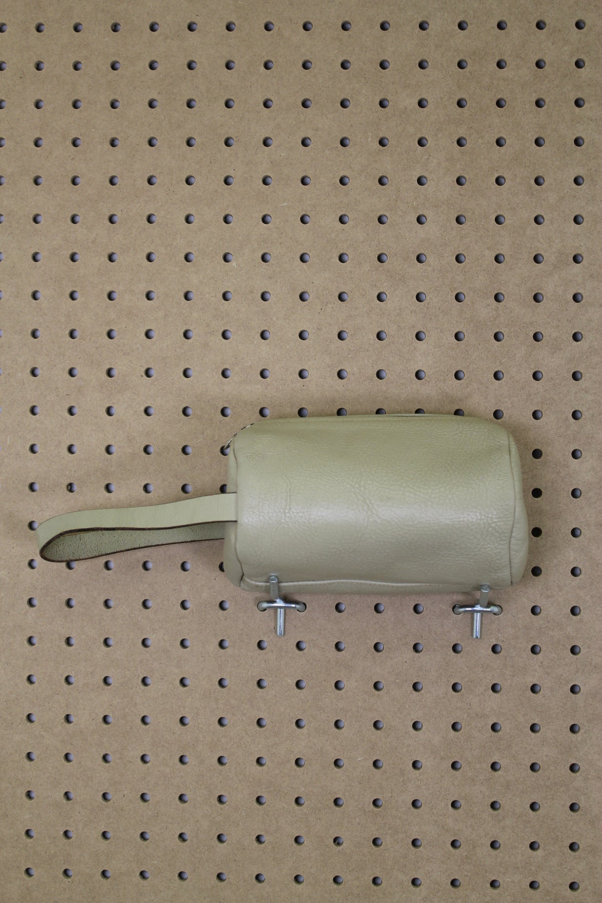Vintage 1960s Leather Carrying Case