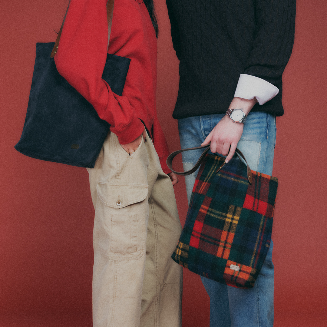 The Signature Tote | Crazy Plaid